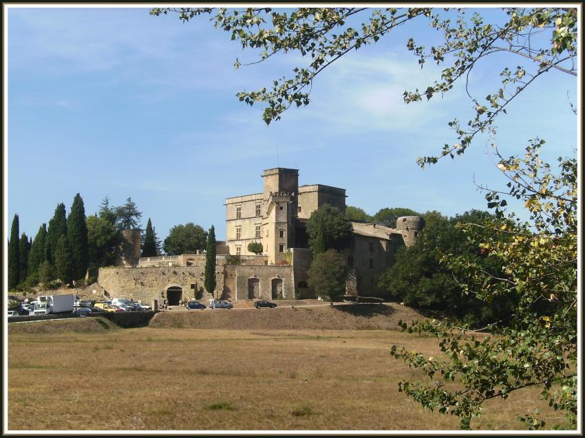 Lourmarin (84) - Son chteau