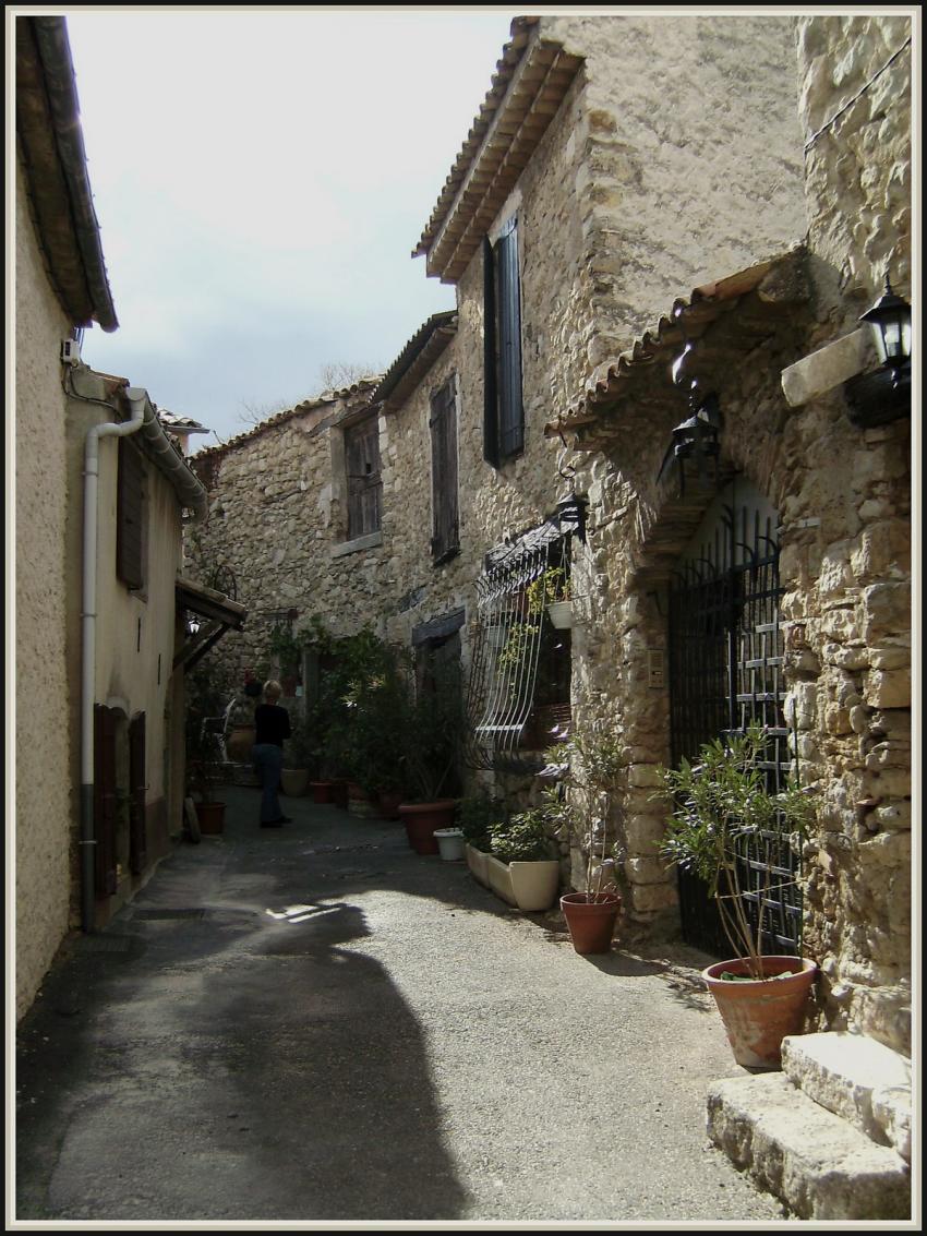 Manosque (04) Vieille rue