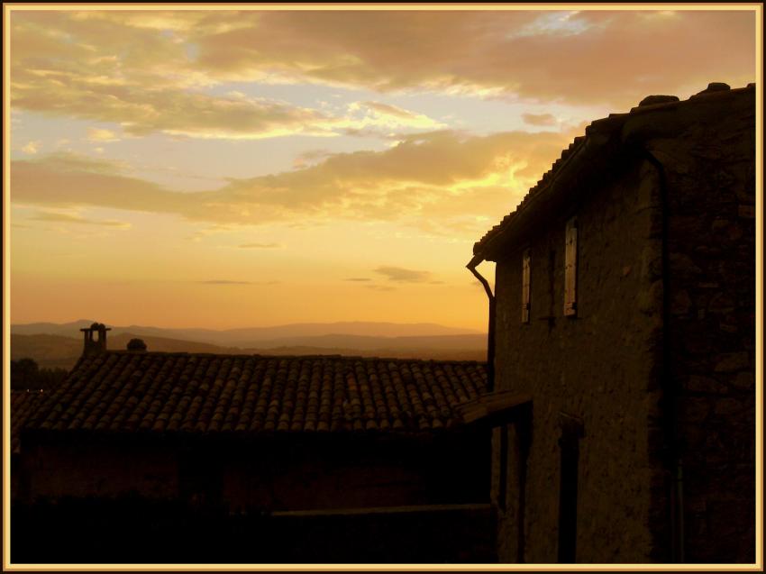 Lurs (04) en fin de journe