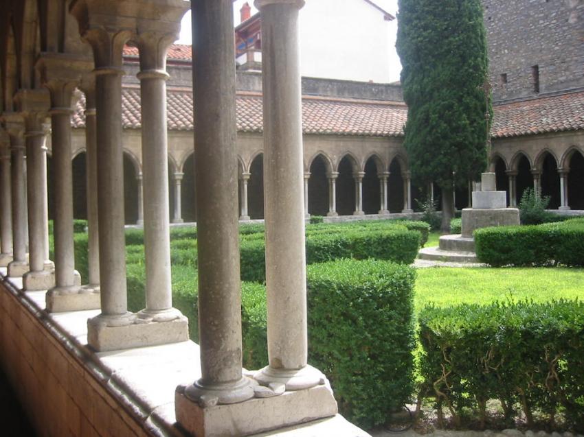 Le Cloitre d'Arles sur Tech (66)