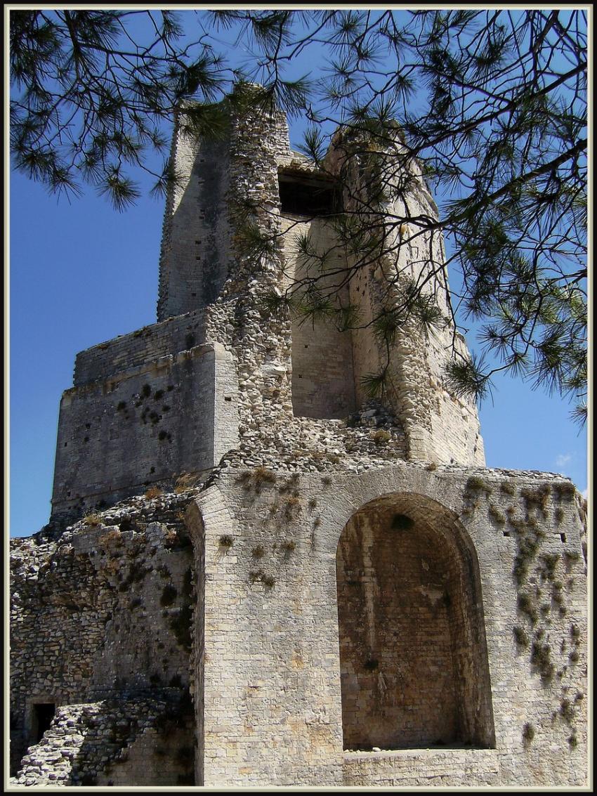 Nmes (30) - Tour Magne