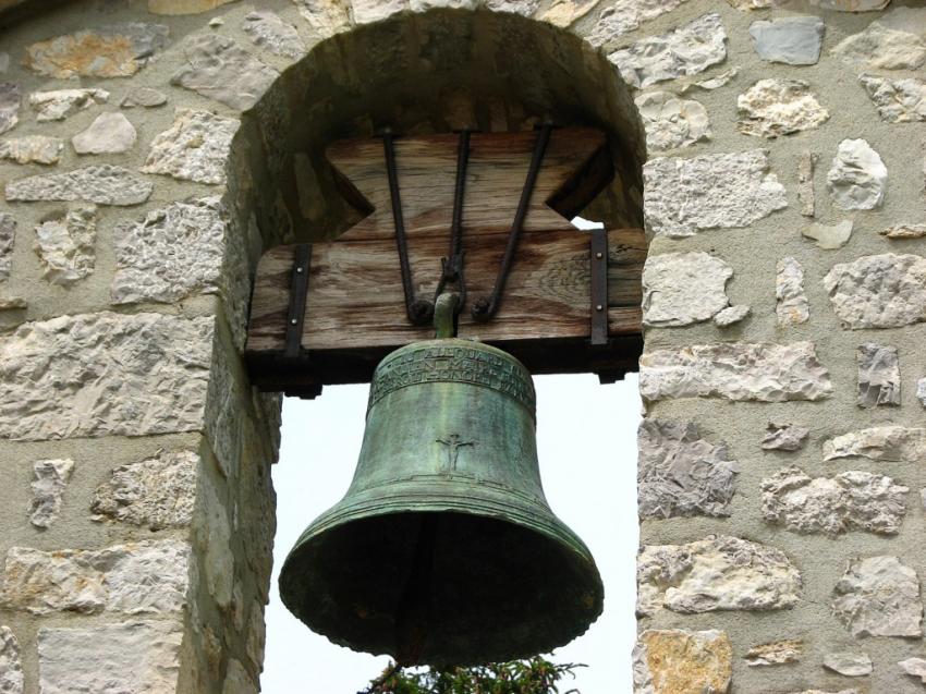 Clocher du village de Leoux