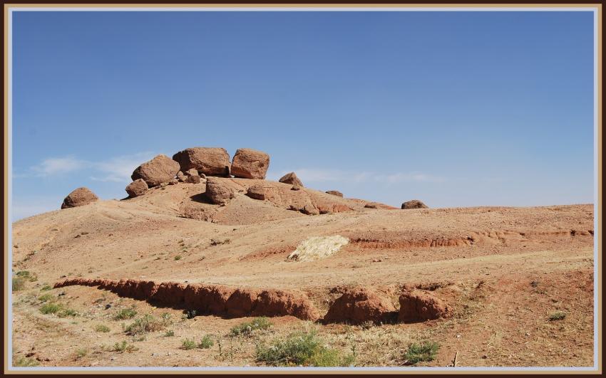 Rochers en quilibre dans l'Atlas