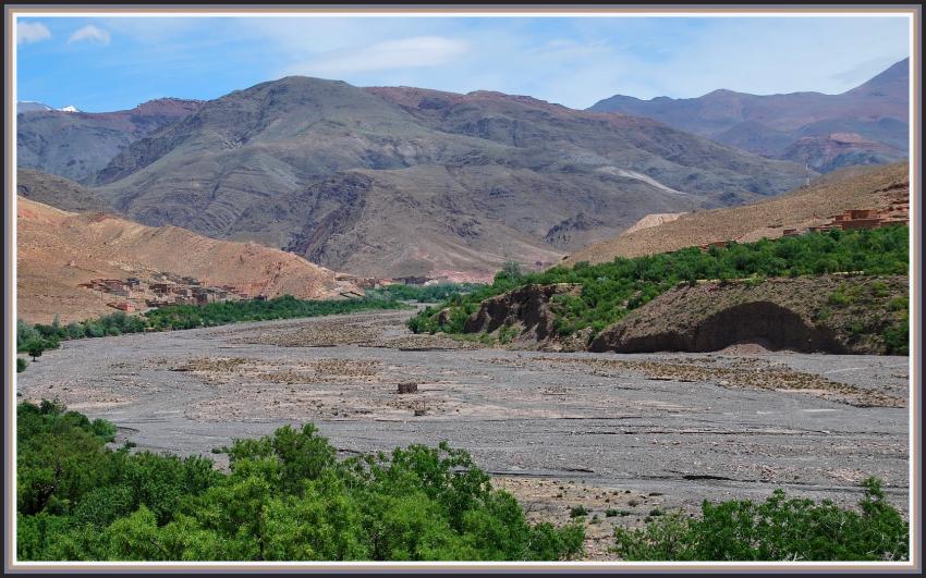 Paysage sur la route d'Oussikis