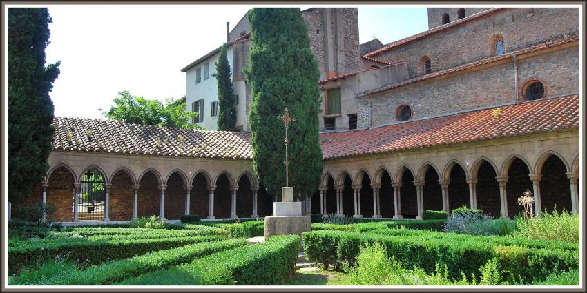 Le clotre d'Arles sur Tech (66)