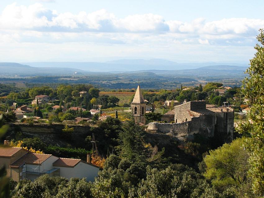 Le village de Le Pgue 