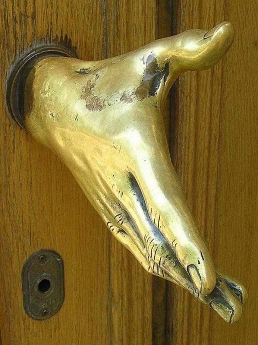 une bonne poigne de porte