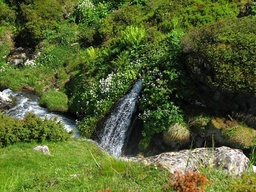 En montant au lac d'Ilhou