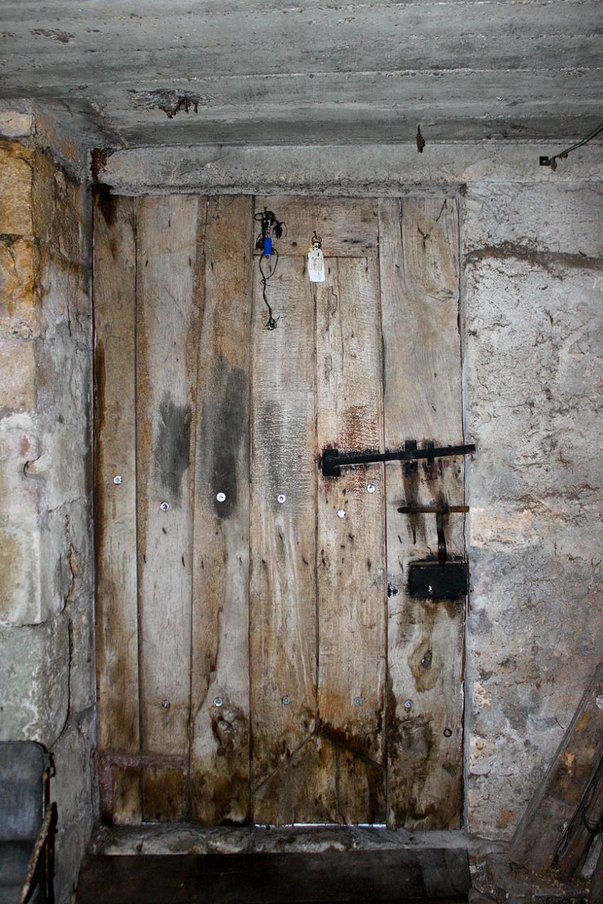 Portes (96) : Dans le Prigord,  Montignac (73)