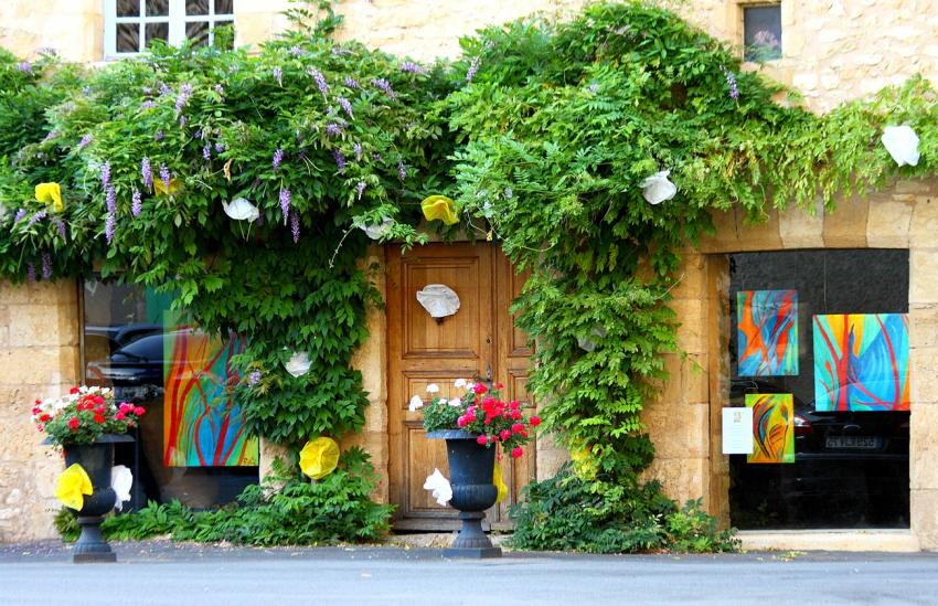 Portes (26) :  Dans le Prigord,  Montignac (3)