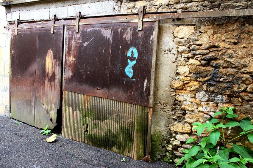 Portes (131) : Dans le Prigord,  Montignac (108)