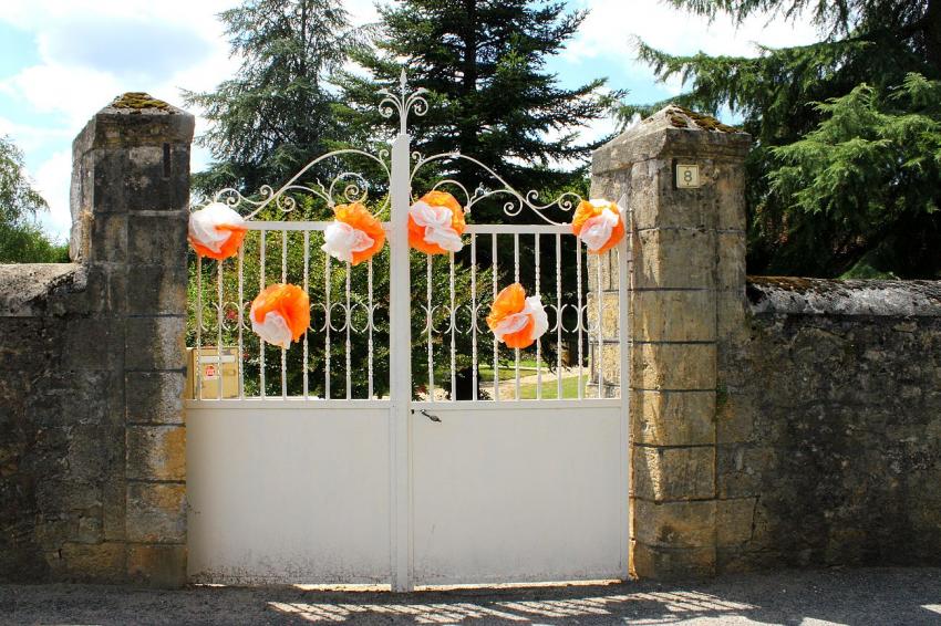 Portes (150) : Dans le Prigord,  Montignac (127)