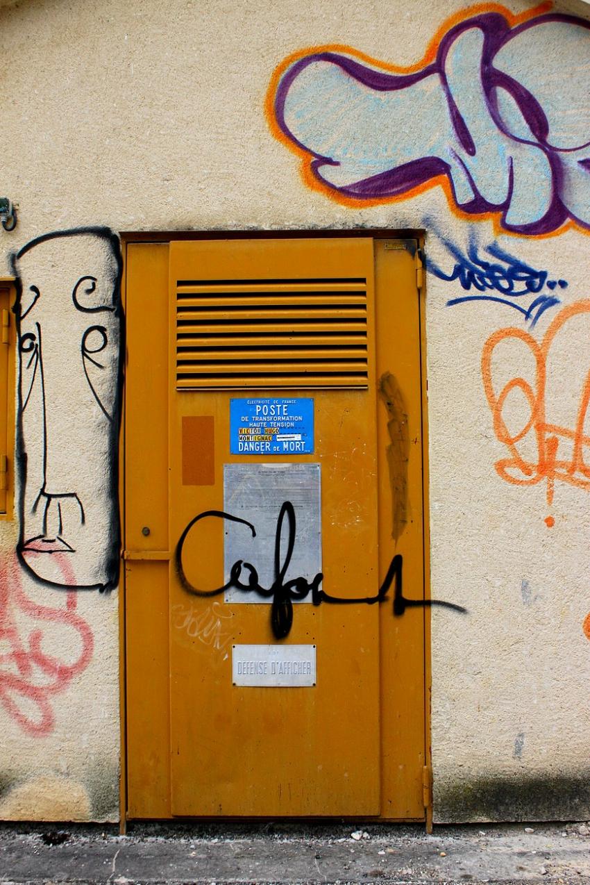 Portes (39) : Dans le Prigord,  Montignac (16)