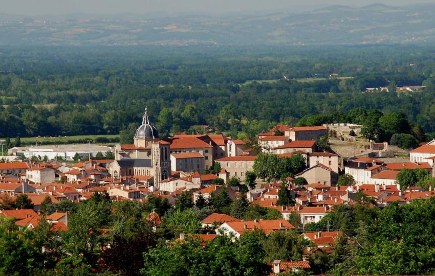 Montbrison ;centre historique ;loire 42