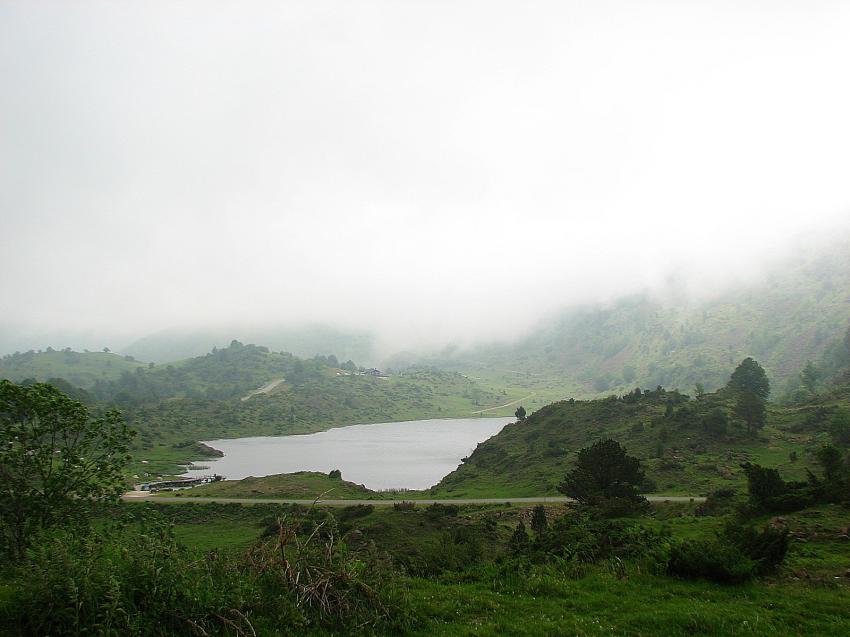 Etang de Ler ( Hautes Pyrnes )
