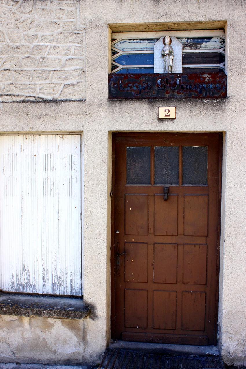 Portes (86) : Dans le Prigord,  Montignac (63)