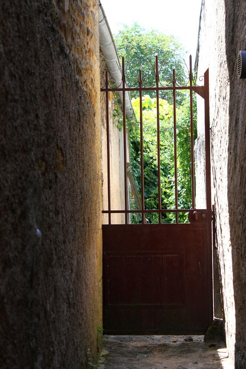 Portes (149) : Dans le Prigord,  Montignac (126)